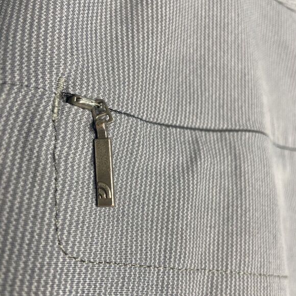 The North Face Men’s Shorts Size 40 Gray Pockets Zipper Logo Outdoors Preppy - Picture 9 of 10